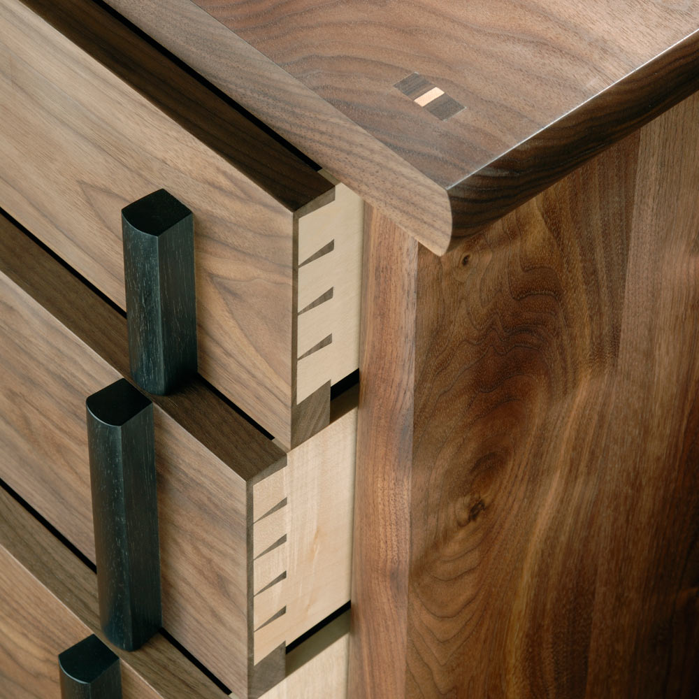 Bedside chest